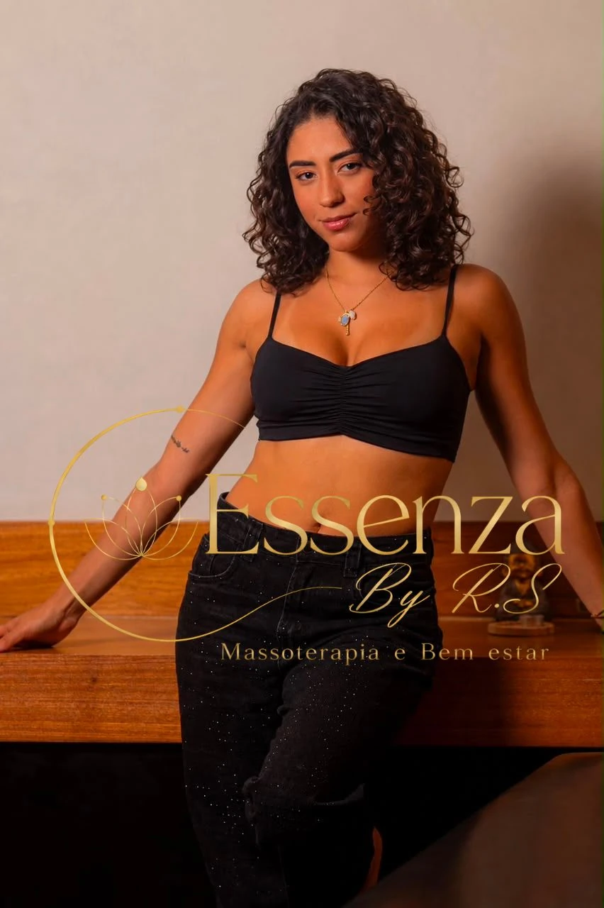 Raquel, massoterapeuta da Essenza By R.S